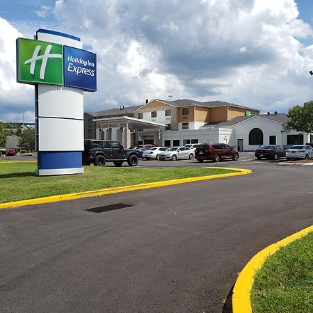 Holiday Inn Express Hotel Pittsburgh-North/Harmarville By Ihg Екстер'єр фото