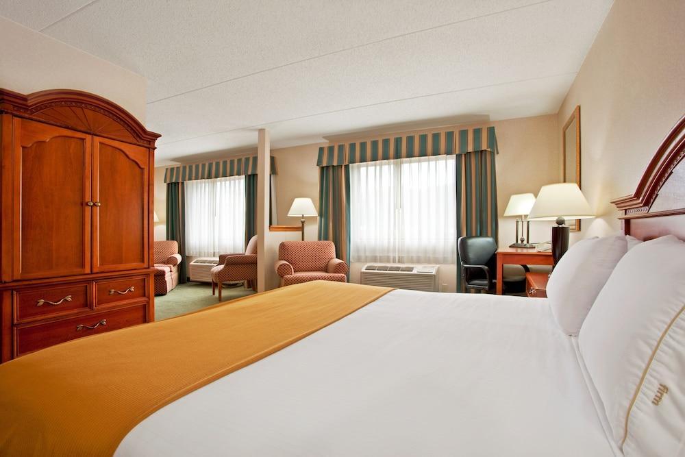 Holiday Inn Express Hotel Pittsburgh-North/Harmarville By Ihg Екстер'єр фото