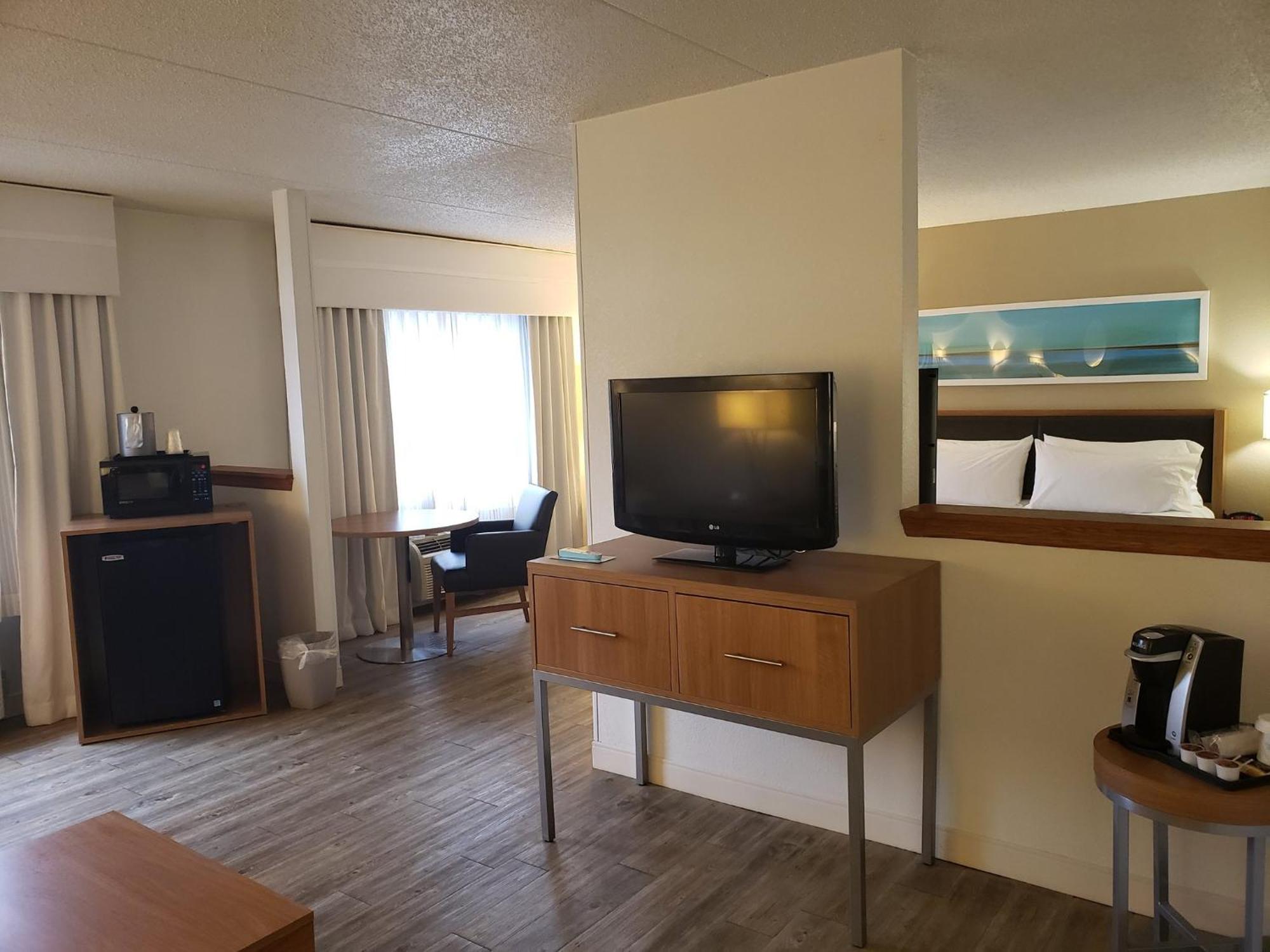 Holiday Inn Express Hotel Pittsburgh-North/Harmarville By Ihg Екстер'єр фото
