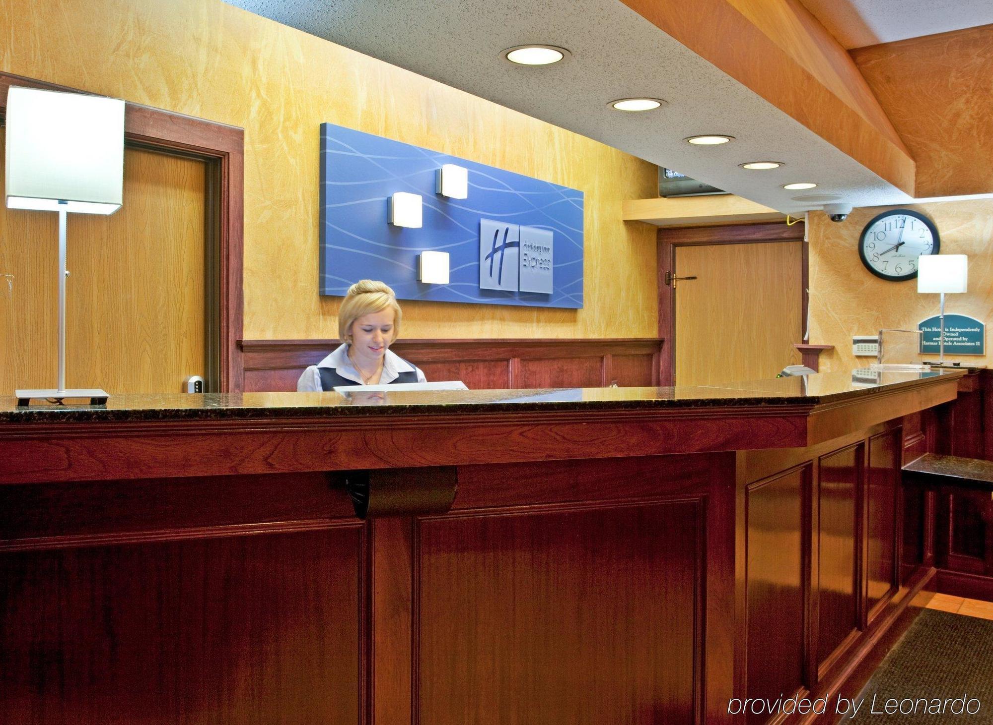 Holiday Inn Express Hotel Pittsburgh-North/Harmarville By Ihg Екстер'єр фото